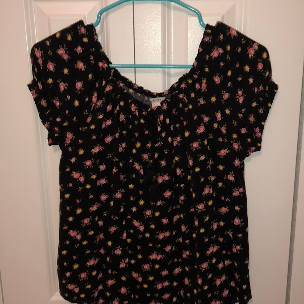 Flower patterned halter top